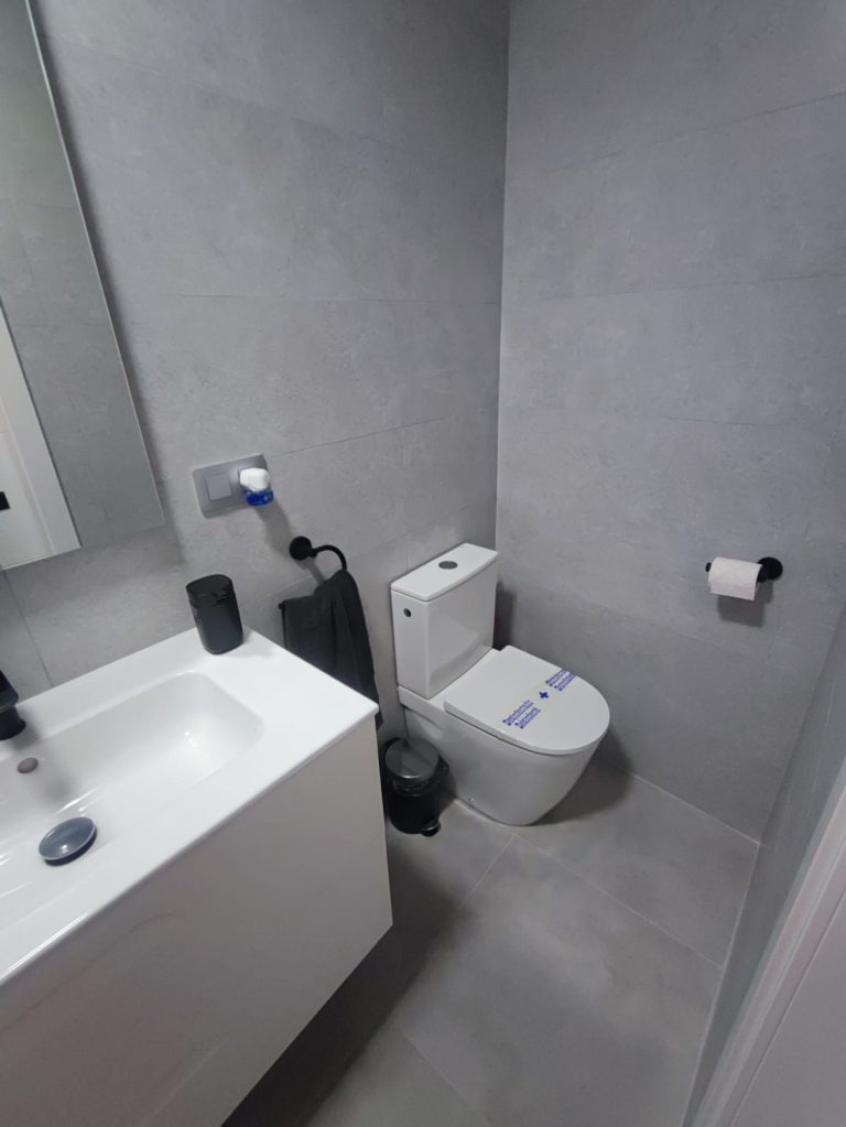 WC__